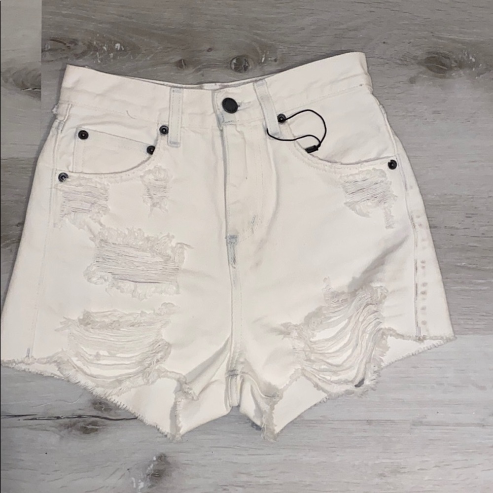 CARMAR LF WHITE SHORTS HIGH RISE